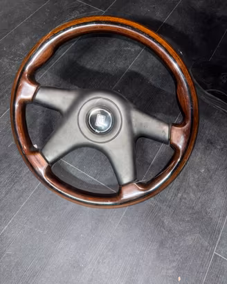 Volante Nardi