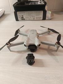 Drone con radiocomando nuovo.