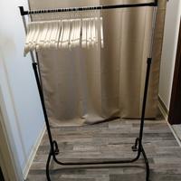 Stand Appendiabiti con appendini compresi.