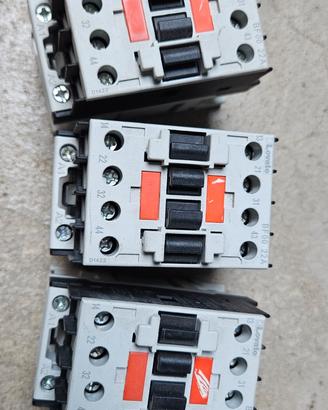 3pz BF0022A Teleruttore Lovato 230V