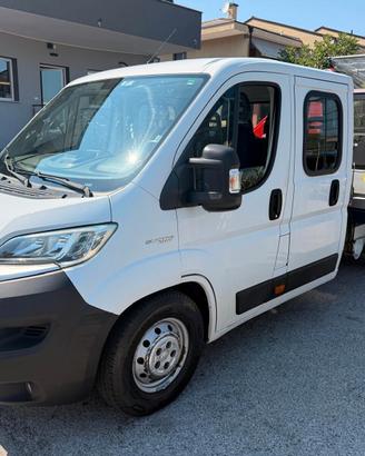 Fiat Ducato 35 2.3 MJT 130CV DOPPIA CABINA GRU