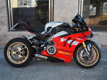 Ducati Panigale V4 S Full Carbon