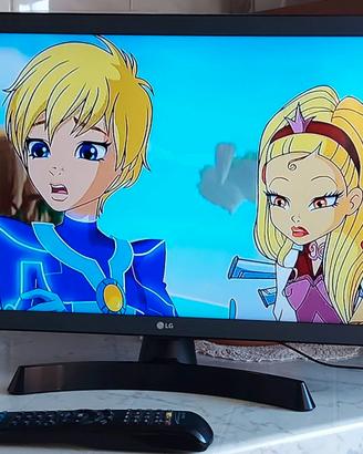 TV LG 24 pollici full hd con decoder interno T2.