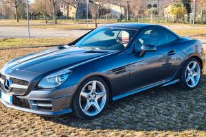 Mercedes-Benz SLK 200 CGI Premium