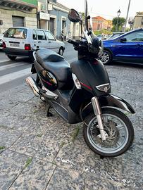 Aprilia Scarabeo 500 light