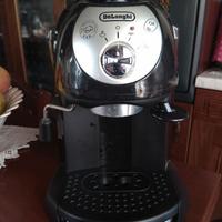 MACCHINA DA CAFFE' ESPRESSO E CAPPUCCINO DELONGHI