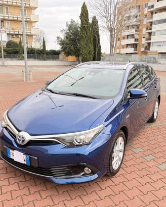 Toyota Auris Touring Sports Hybrid Business Navi
