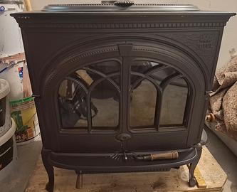 Stufa a legna  Jotul 