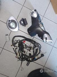 Neos 50 4T 09 : pompa cerchio sella serbatoio