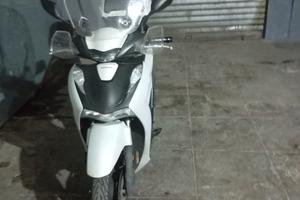 Honda sh 150 come. foto 