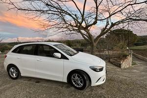 Mercedes Classe B 180d Automatic Full Optional