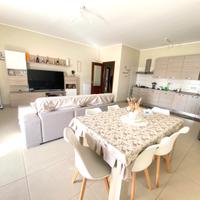 3Vani 100MQ 2'Piano+Posto Auto MAF627