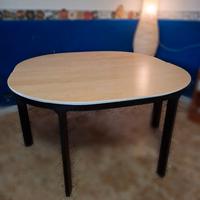 Tavolo da riunione modulare IKEA BEKANT
