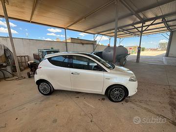 lancia ypsilon 1.3 mj