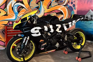 SUZUKI GSXR-600 Pista
