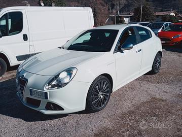 Alfa Romeo Giulietta 1.6 JTDm-2 105 CV Exclusive