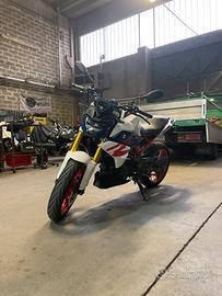 BMW G310 R Sport