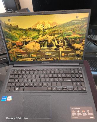 Pc portatile asus  i7 vivobook a1504va 