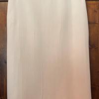 Gonna elegante caractere