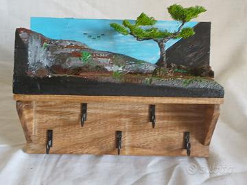 Appendi chiavi da parete con diorama fatto a mano