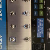 TC-Helicon  Voice live 3 Effetto voce e chitarra