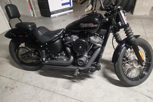 Harley-davidson Softail Street Bob