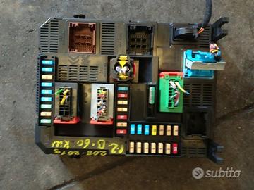 Scatola porta fusibili Peugeot 208 - 1.2 benzina