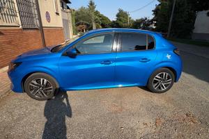 Peugeut 208 blu