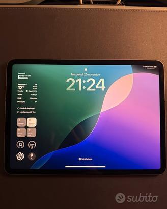 IPad Pro M1 + Apple Magic Keyboard