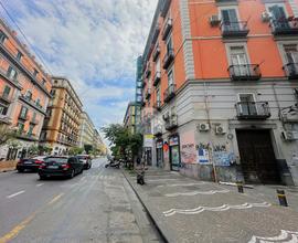3 LOCALI A NAPOLI