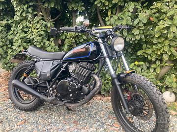 Suzuki TU250x Café Racer