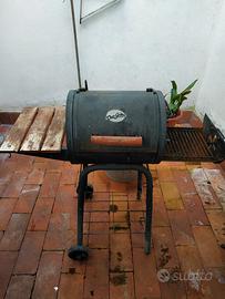 Barbecue a carbone Char-Griller con ripiani latera