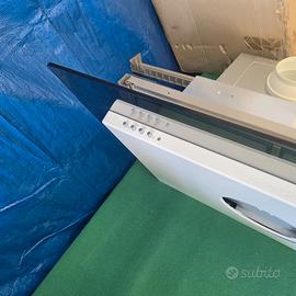 Cappa aspirante Ariston in vetro bianco