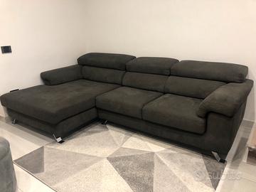 Divano completamente sfoderabile marca Biel