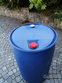 Fusto in plastica da 220 litri
