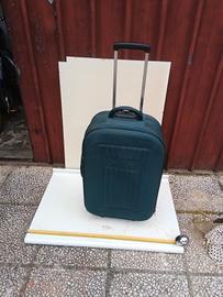 varie valigie trolley