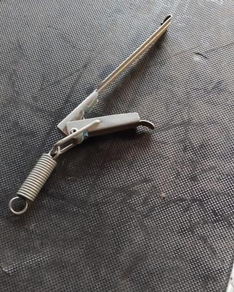 ganci tiranti a molla