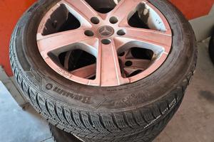 4 cerchi Momo da 16" + 4 pneumatici invernali