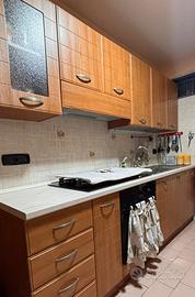 cucina lineare effetto legno