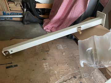 Staffa da muro solari udine 6042