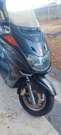 Yamaha majesty 250