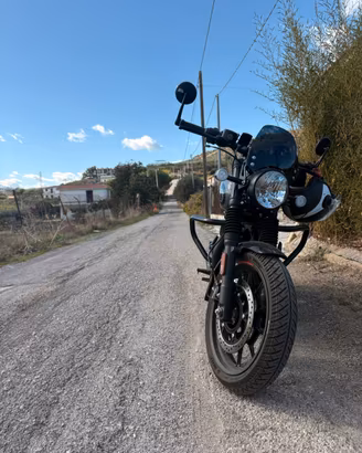 Royal Enfield Hunter 350 - Pari al nuovo