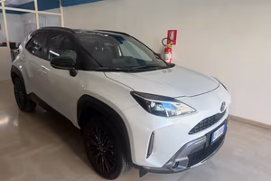 TOYOTA Yaris Cross 1.5 Hybrid 5p. E-CVT Advent.