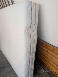 Materasso sfoderabile 2 piazze ben conservato