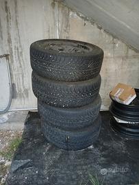 cerchioni e gomme. 