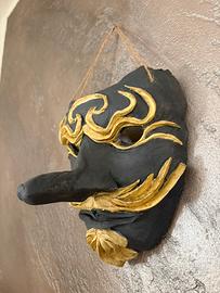 Maschera decorativa fatta a mano