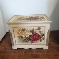 Bauletto Lorenzon dipinto amano stile provenzale 