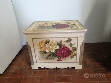 Bauletto Lorenzon dipinto amano stile provenzale 