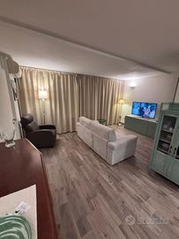 Ampio open-space con giardino privato-700 EURO