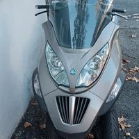 piaggio MP 3